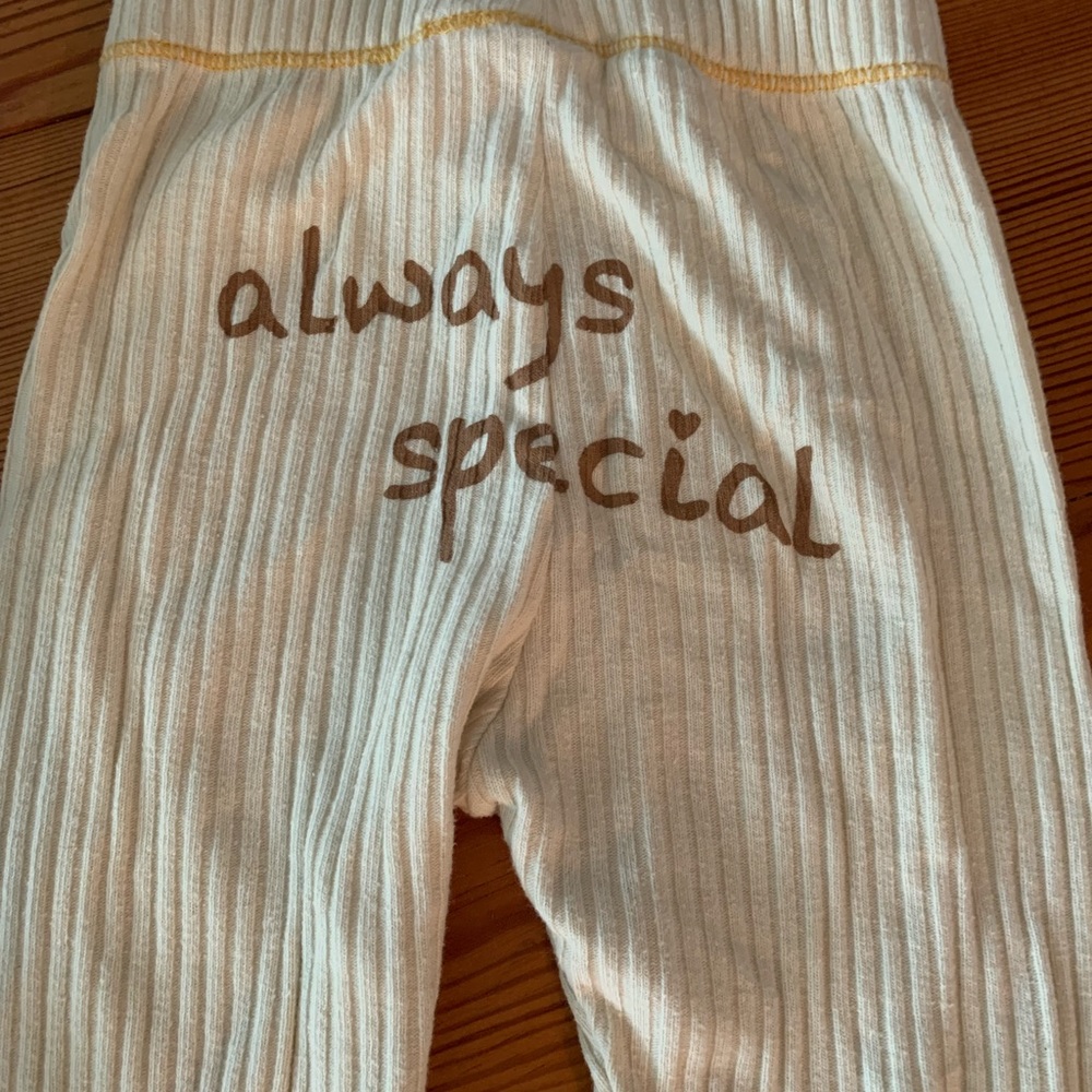 3 pairs of Zara girl pants size 2-3T